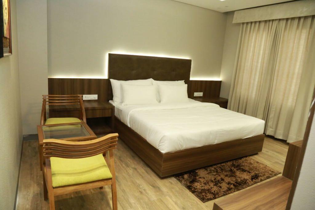 Hotel City Crown Mandsaur Bagian luar foto
