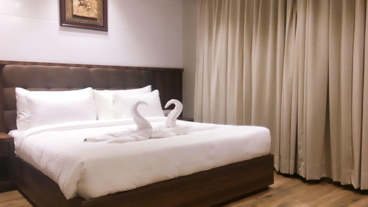 Hotel City Crown Mandsaur Bagian luar foto