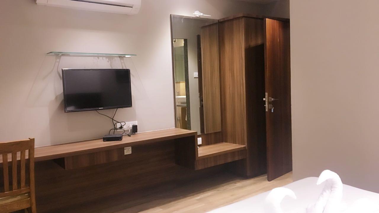 Hotel City Crown Mandsaur Bagian luar foto